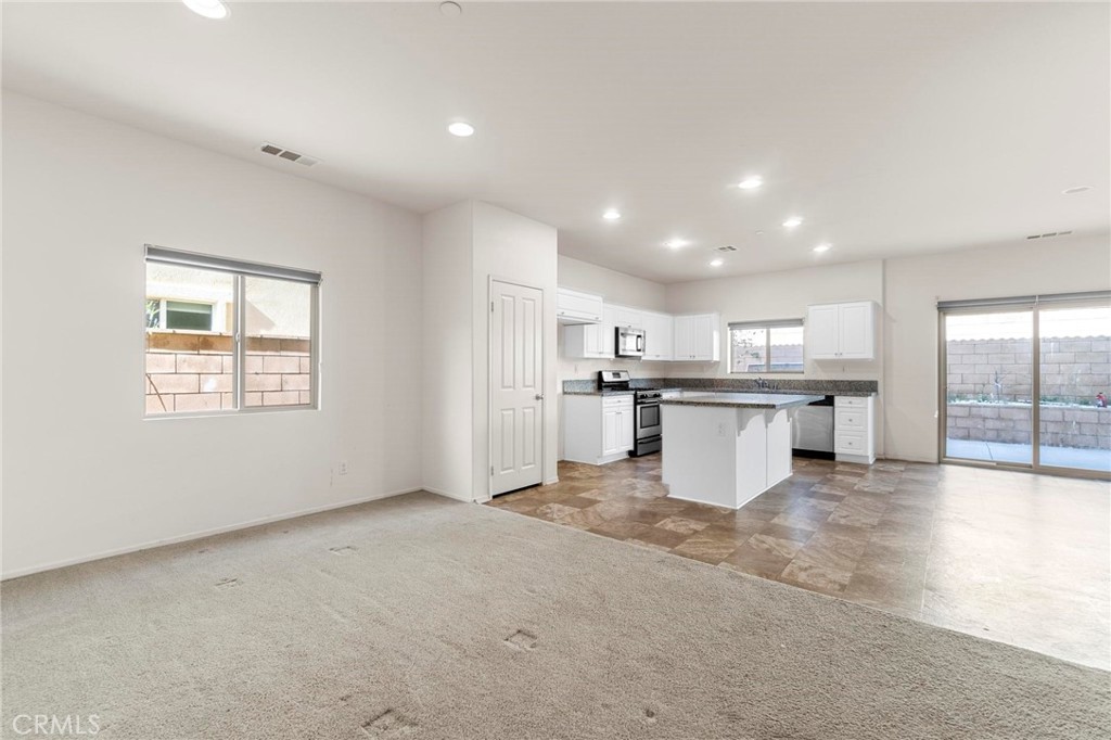 16774 Cherry Tree Lane Property Photo 9