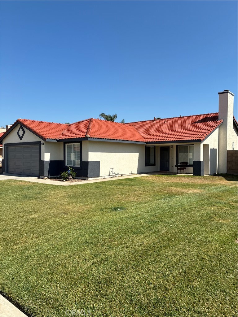 17835 Dianthus Avenue Property Photo 3