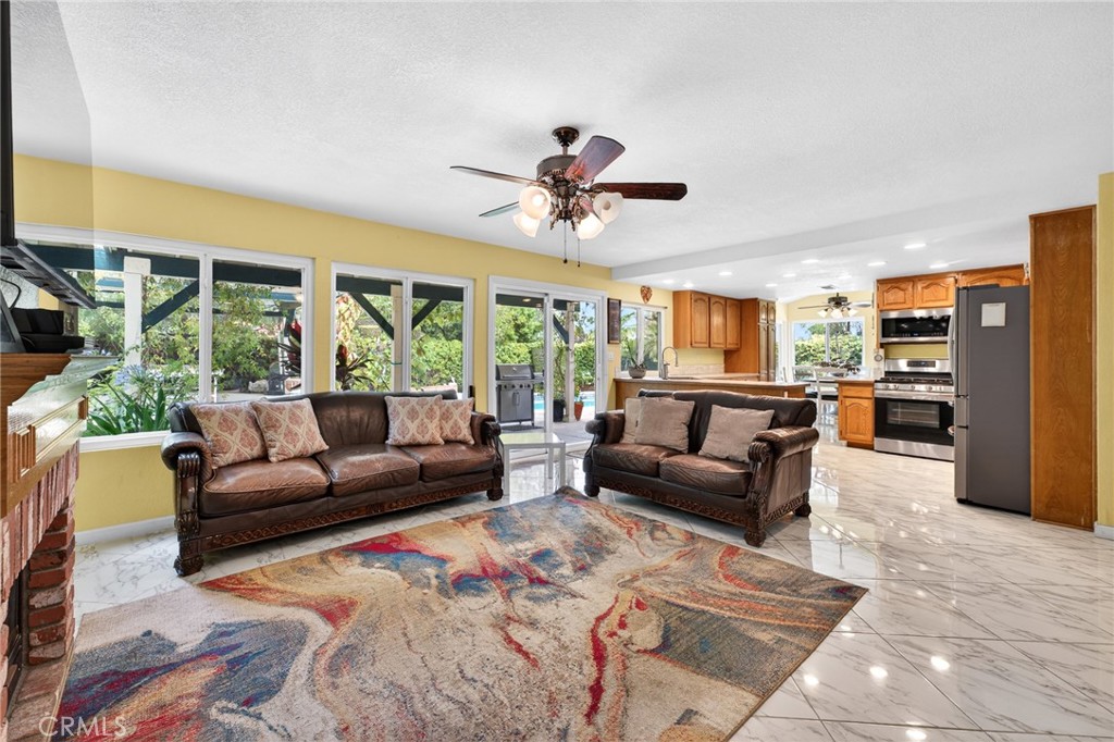 17347 Northlake Property Photo 9
