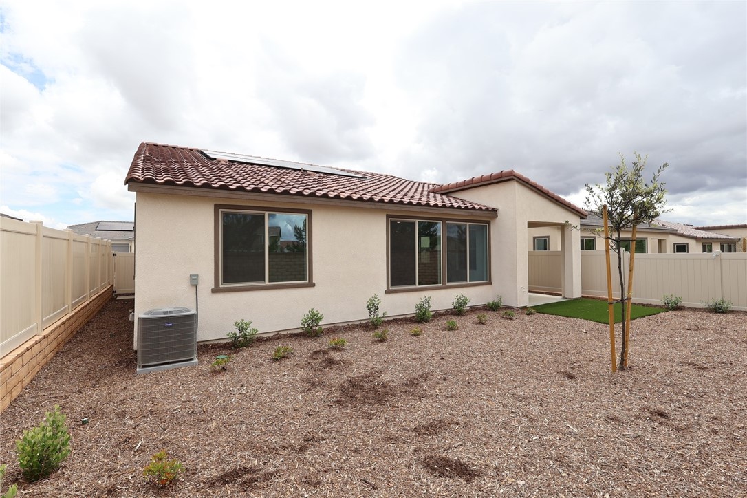 1577 Winding Sun Drive Property Photo 3
