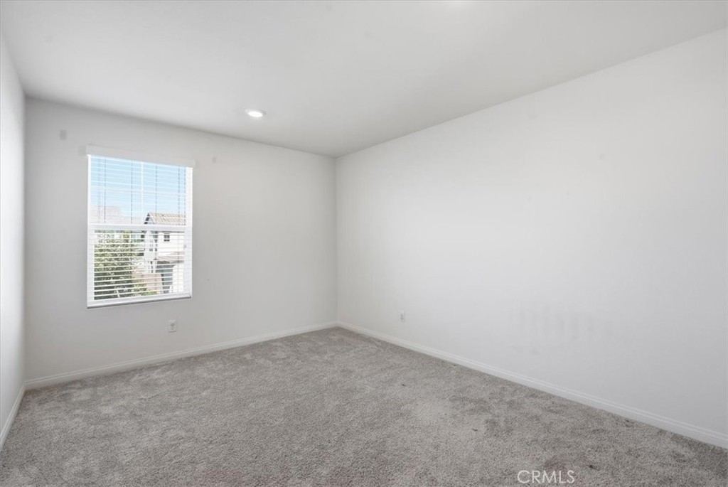 16589 Trailblazer Avenue Property Photo 25