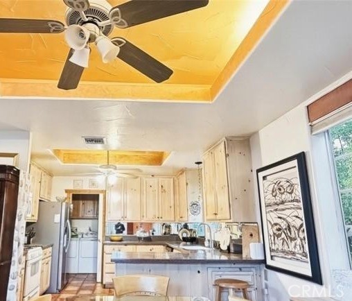 1932 S Barona Property Photo 7