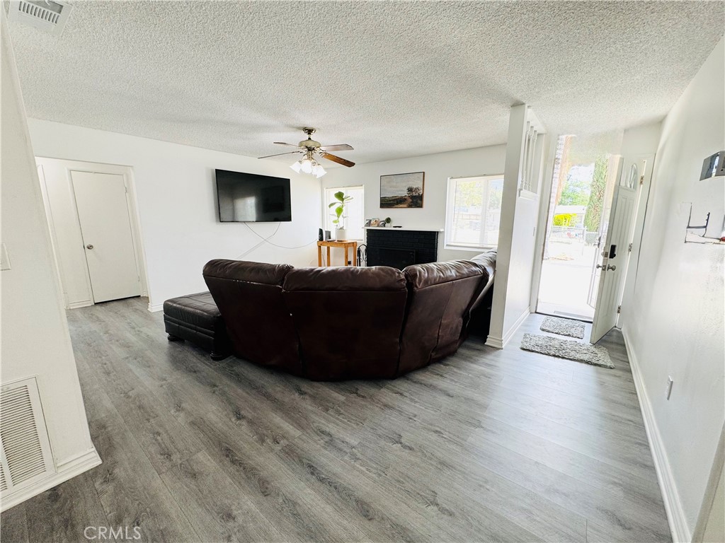 10045 Jonathan Property Photo 6