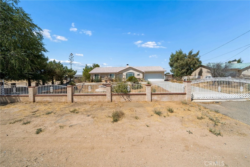 11906 Apatite Avenue Property Photo 5