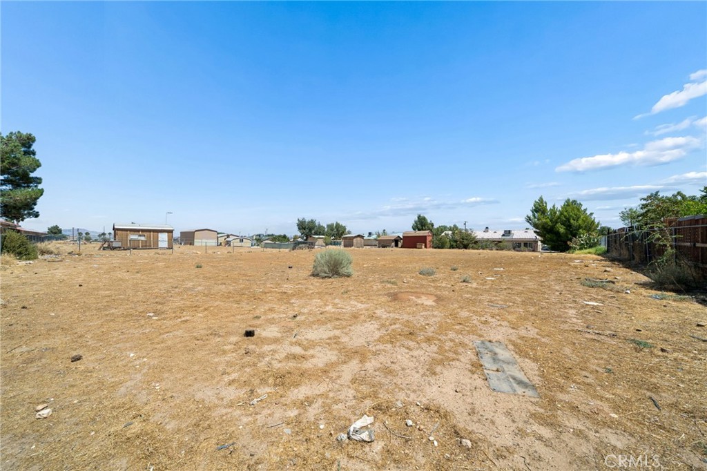 11906 Apatite Avenue Property Photo 13