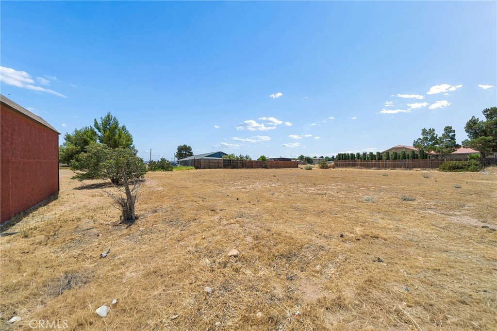 11906 Apatite Avenue Property Photo 15