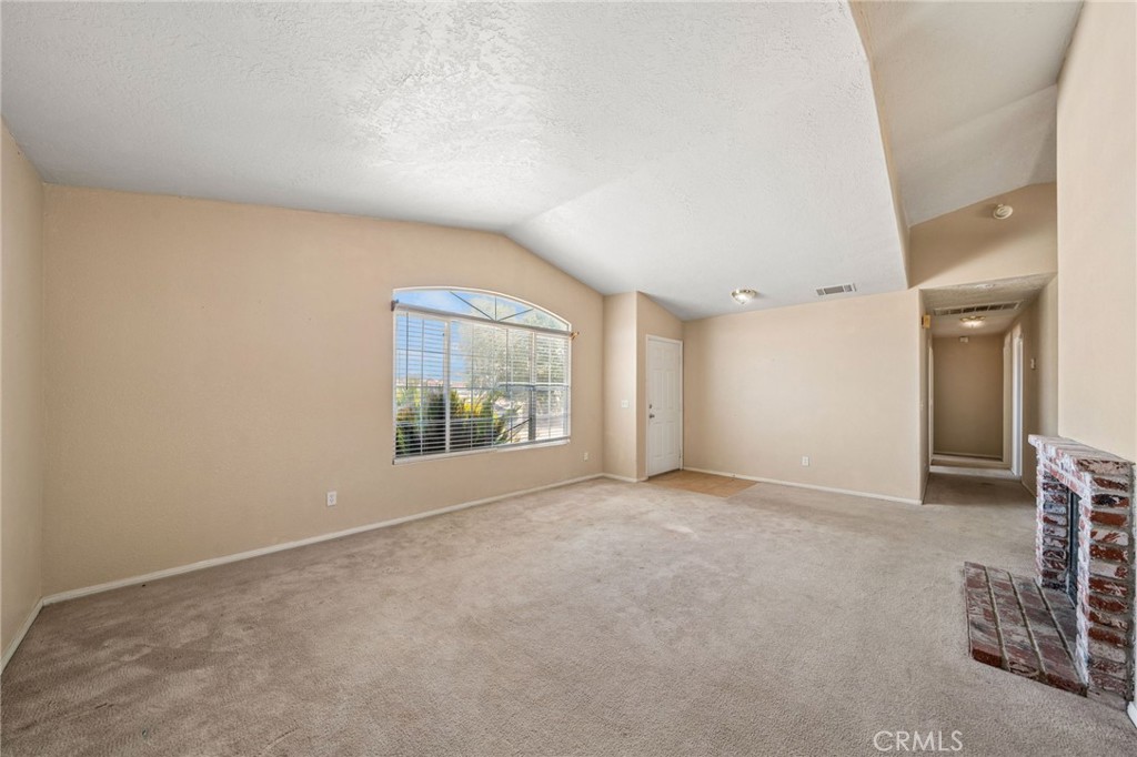 11906 Apatite Avenue Property Photo 22