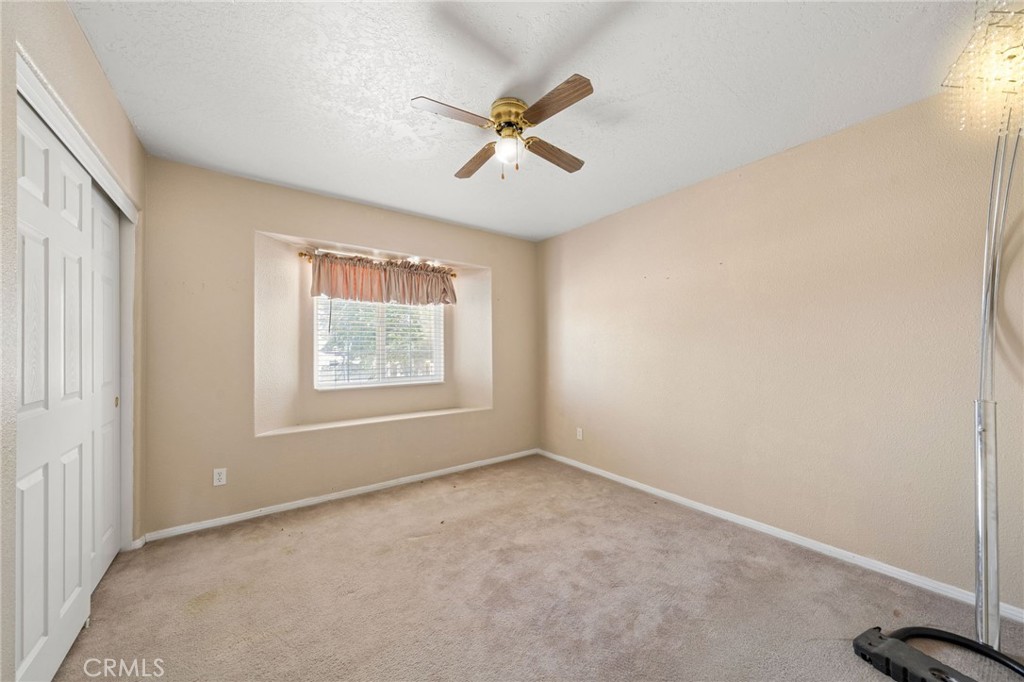11906 Apatite Avenue Property Photo 36