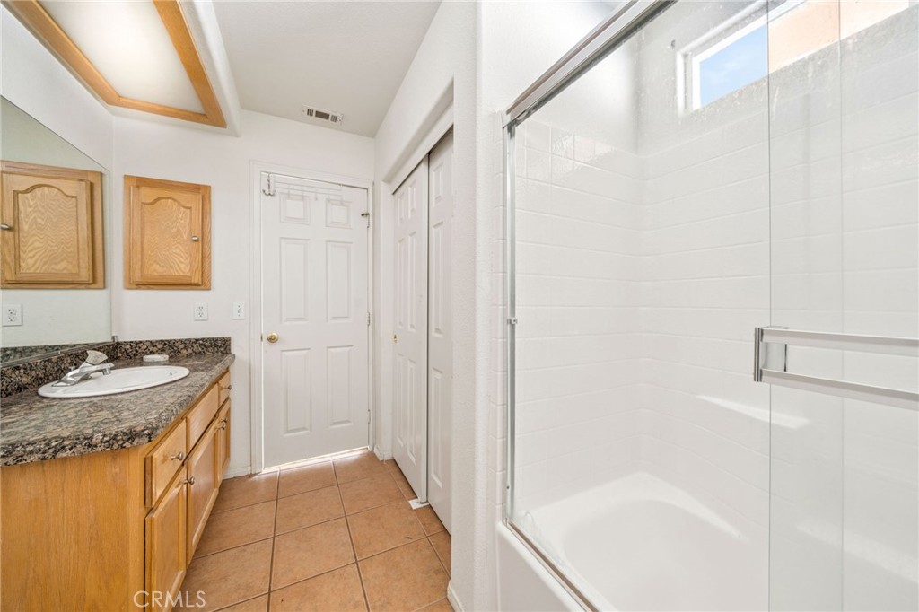 11906 Apatite Avenue Property Photo 46