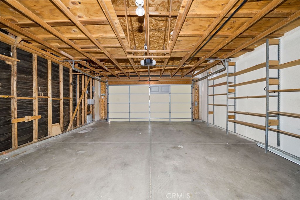 11906 Apatite Avenue Property Photo 48