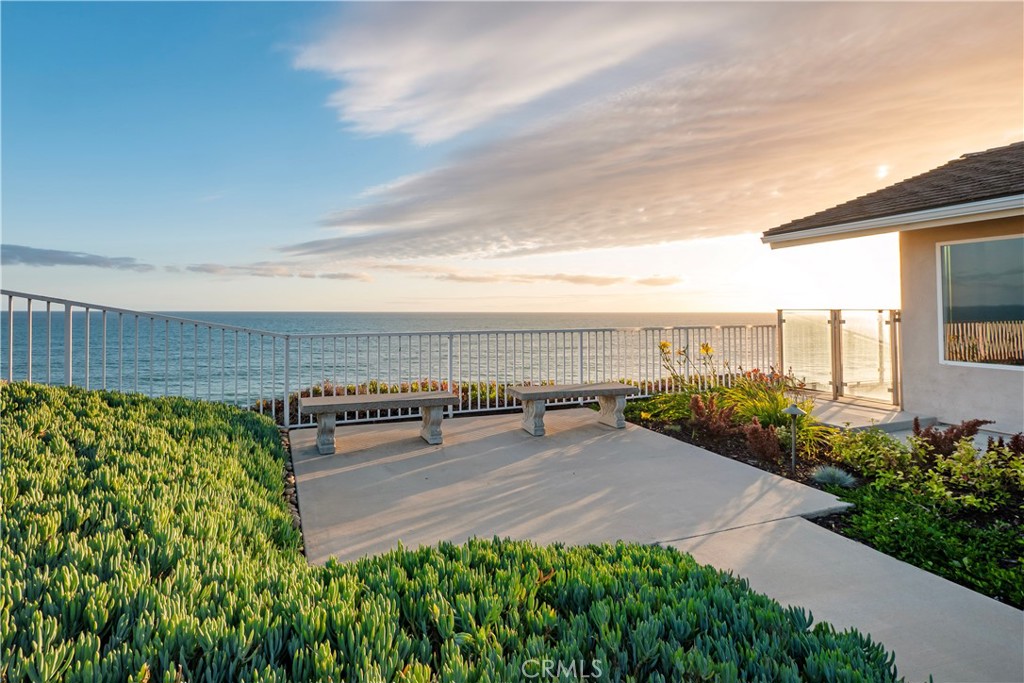 215 Camino San Clemente Property Photo 4