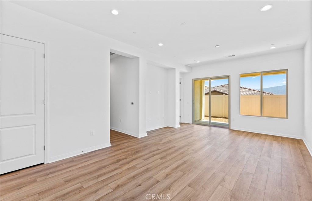 11973 Hillsong Drive Property Photo 3