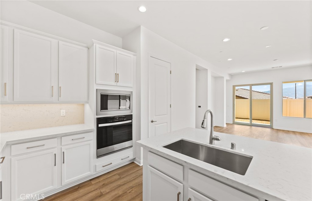 23676 Shoal Drive Property Photo 8