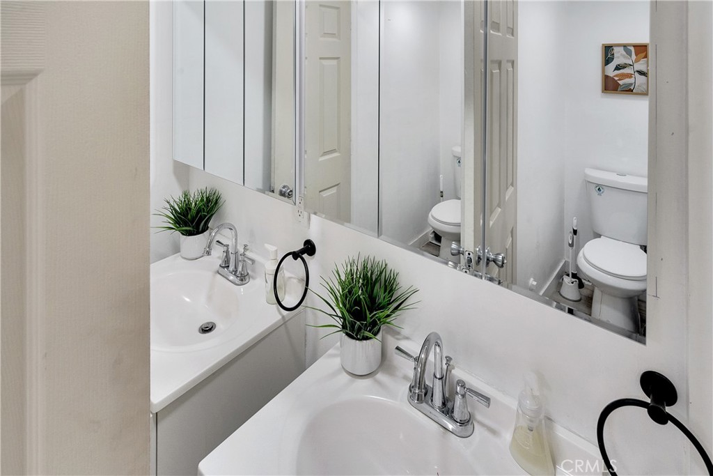 6413 S Vermont Property Photo 9
