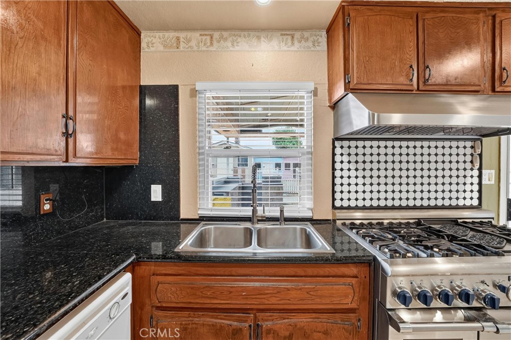 24251 Brodiaea Property Photo 17