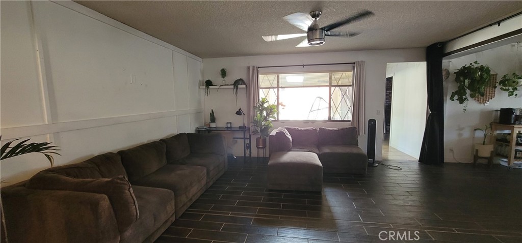 26820 Oxford Court Property Photo 4