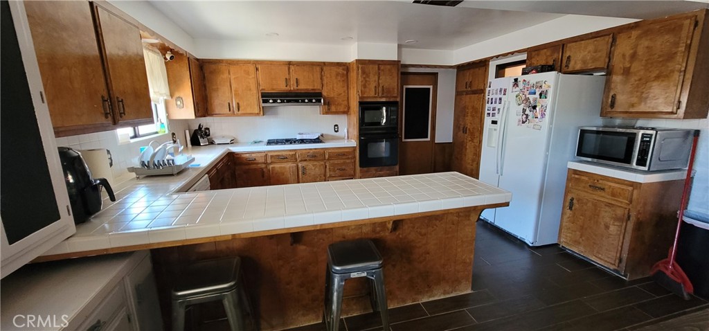 26820 Oxford Court Property Photo 9