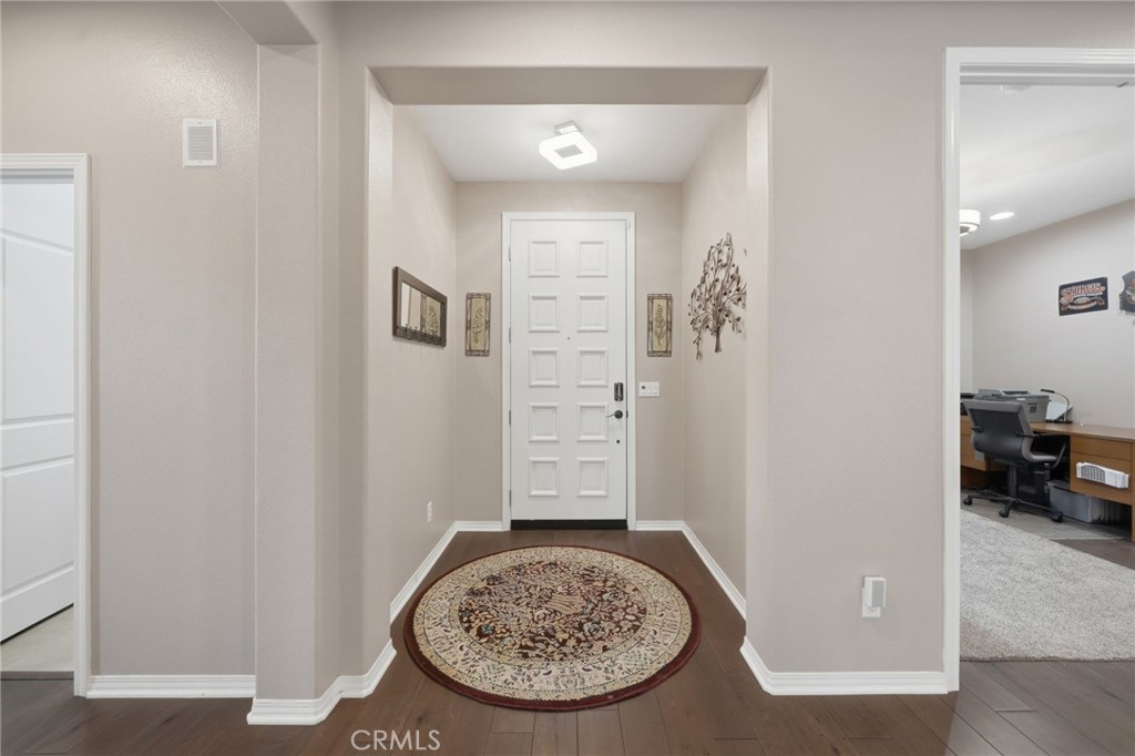 28382 Beacon Bay Circle Property Photo 8