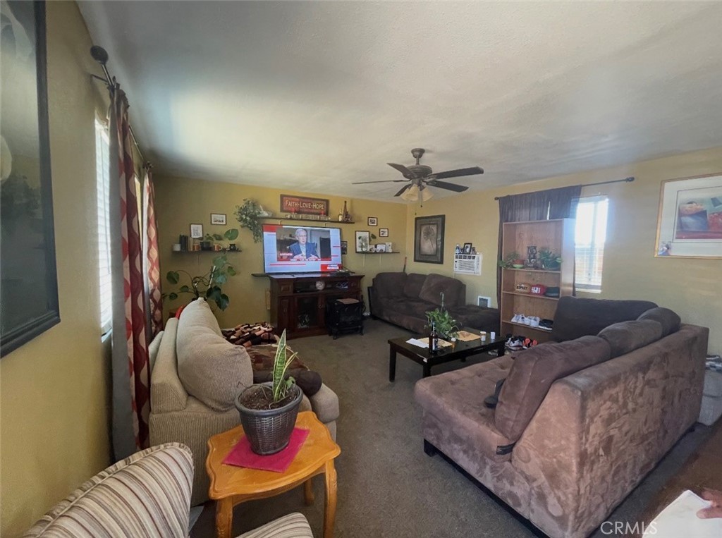9389 N Loop Boulevard Property Photo 17