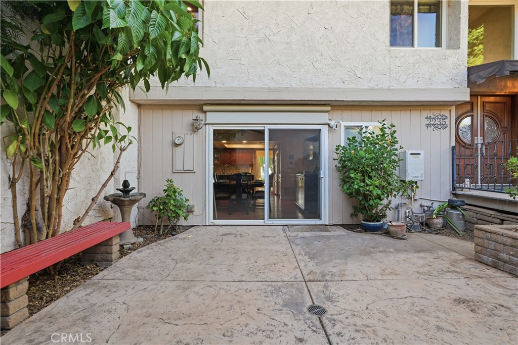 2235 El Capitan Property Photo 9
