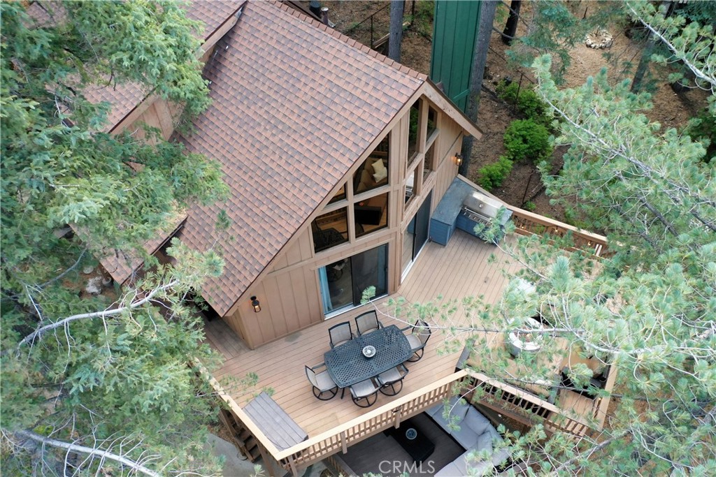 269 Massive Property Photo 10