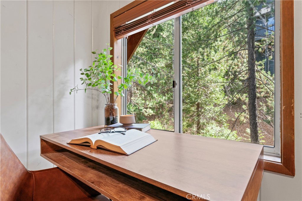269 Massive Property Photo 30