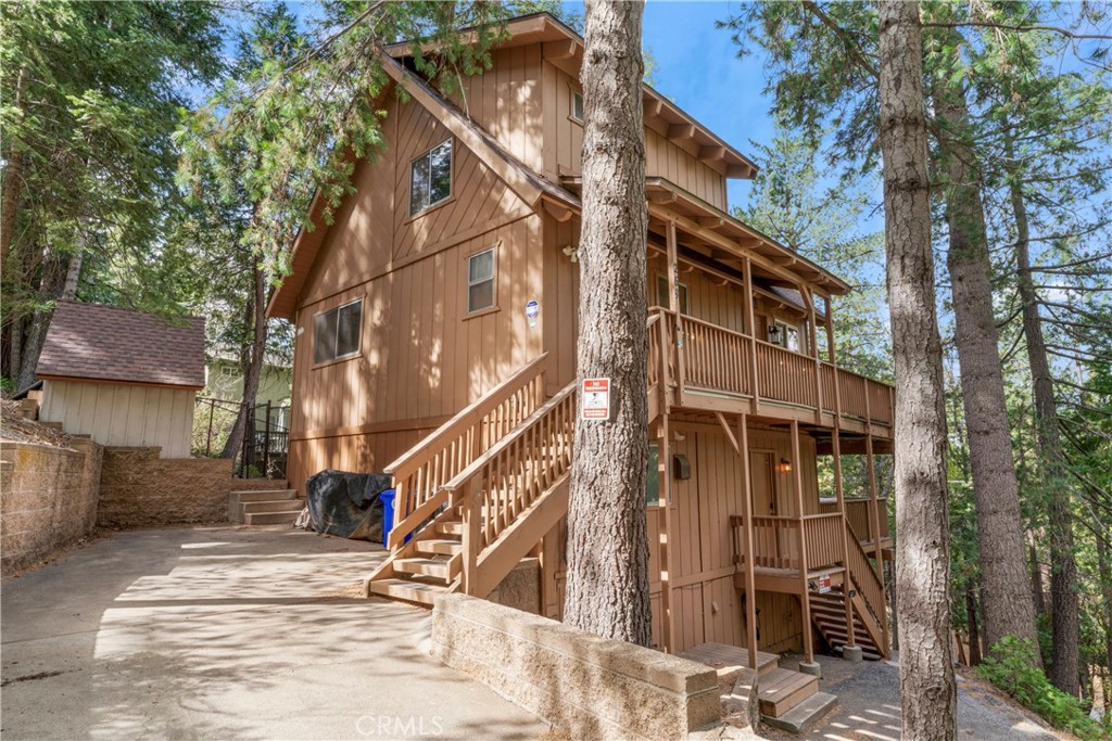 269 Massive Property Photo 43