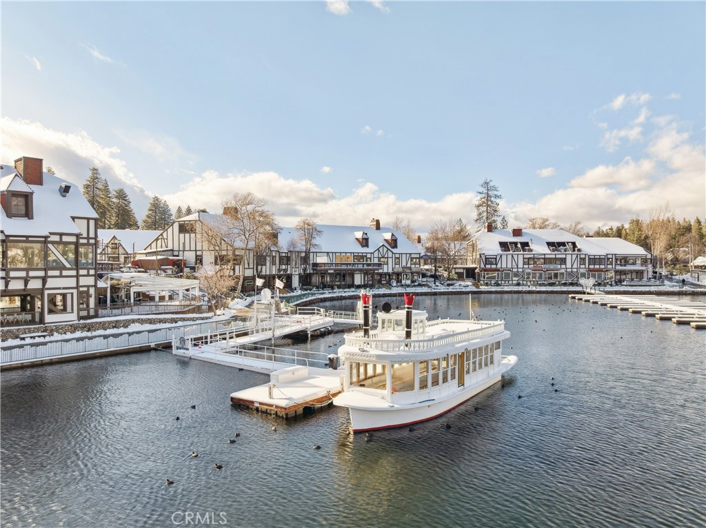 269 Massive Property Photo 49