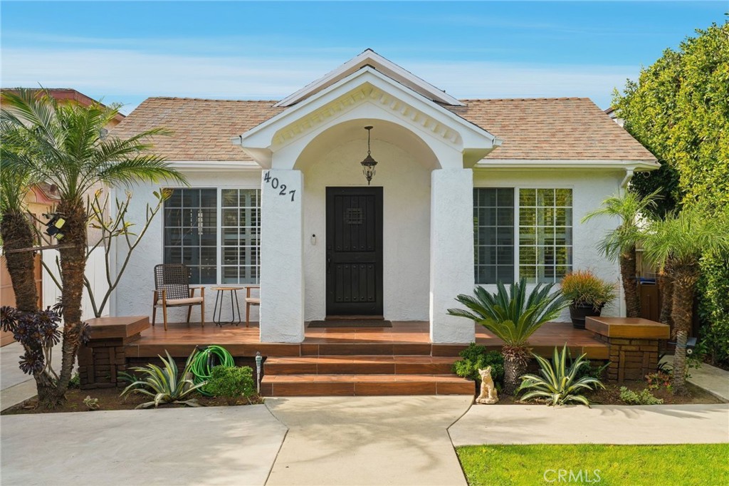 4027 La Salle Property Photo 1