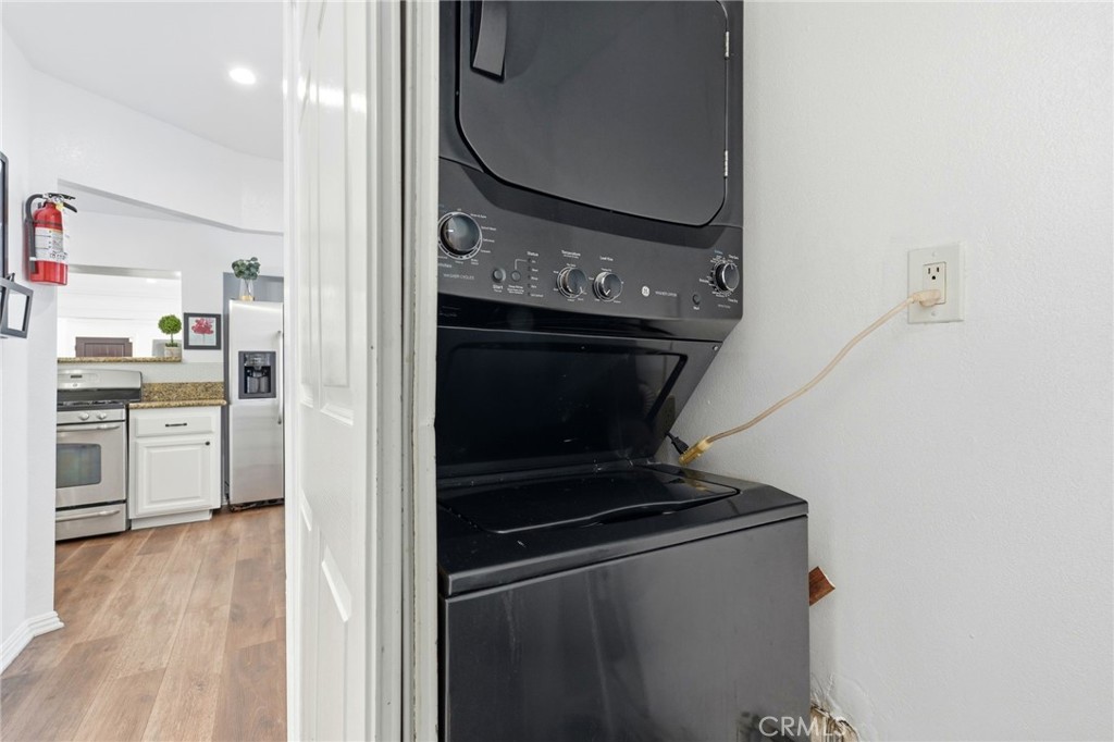 4027 La Salle Property Photo 15