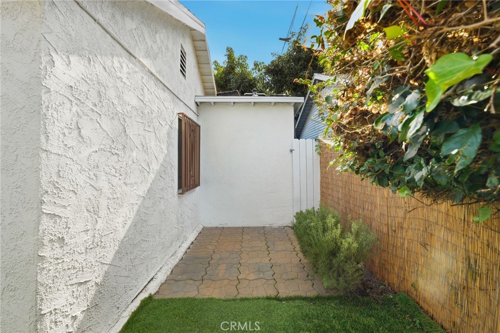 4027 La Salle Property Photo 41