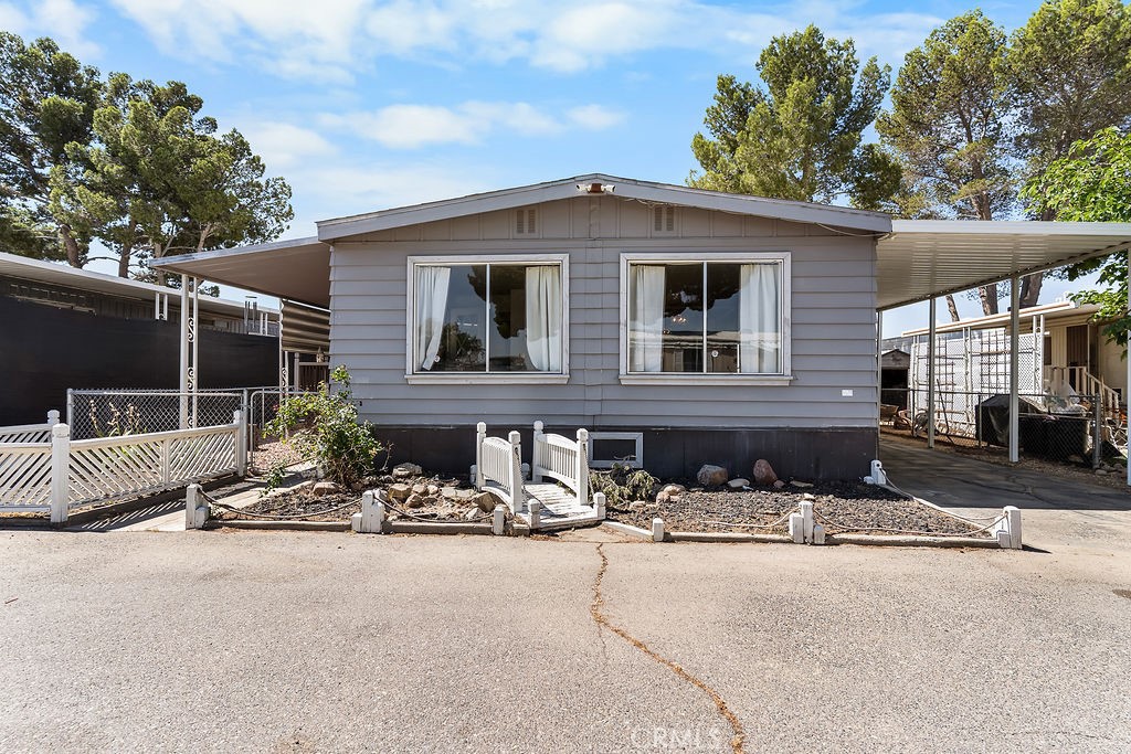 18772 Bellflower Street 5 Property Photo 2