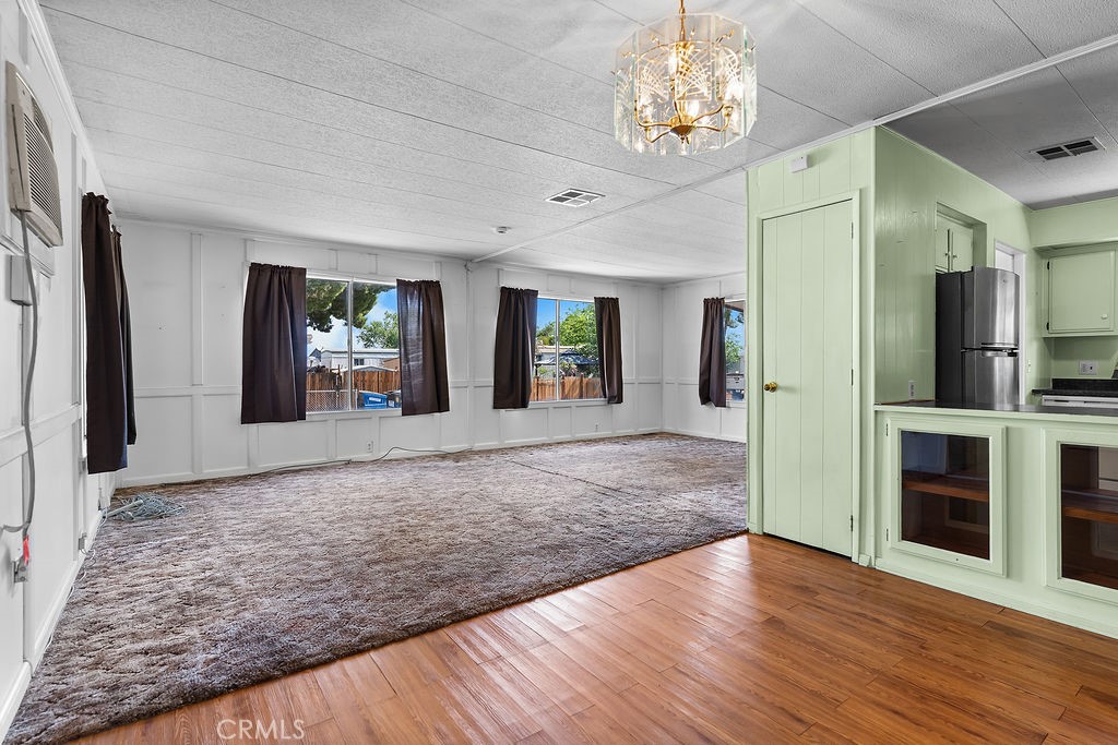 18772 Bellflower Street 5 Property Photo 10