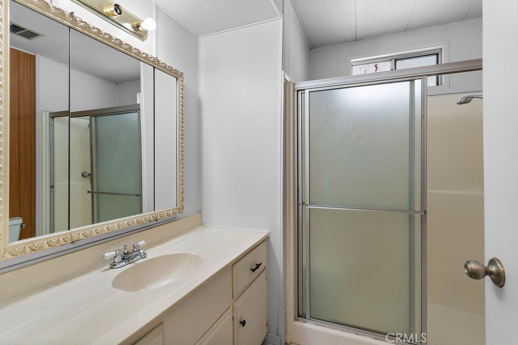 18772 Bellflower Street 5 Property Photo 18