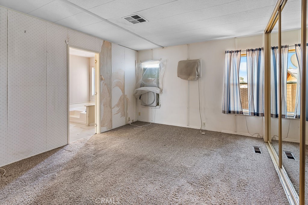 18772 Bellflower Street 5 Property Photo 19