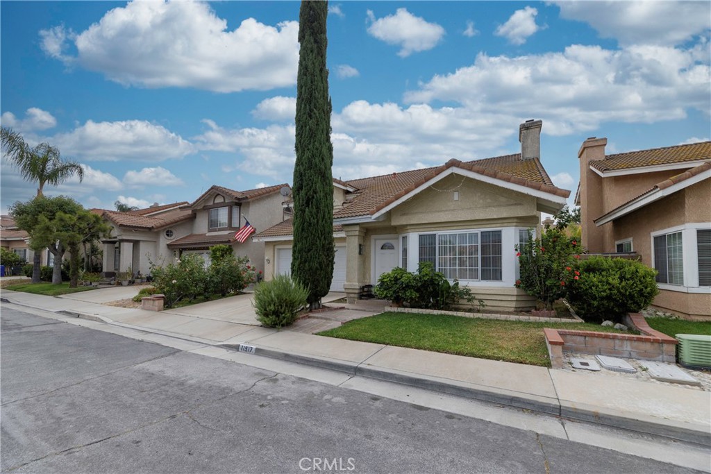 11517 Barrett Property Photo 4