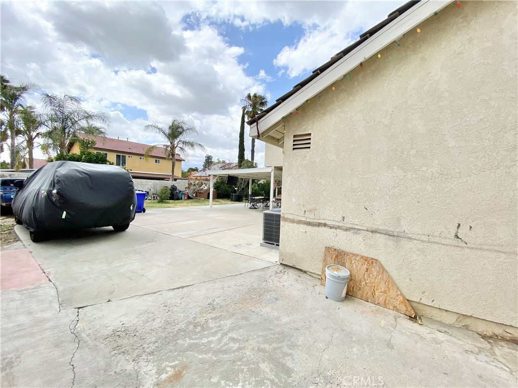 1444 N Sage Avenue Property Photo 22