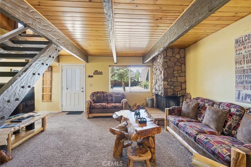 1081 Gold Mountain Drive Property Photo 8