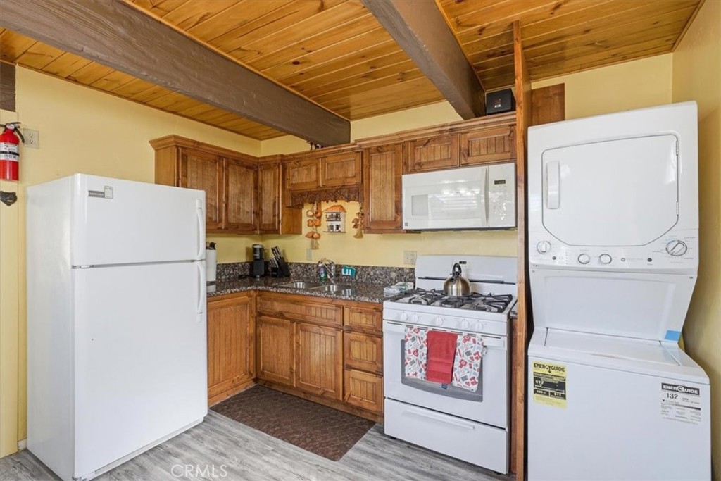 1081 Gold Mountain Drive Property Photo 12