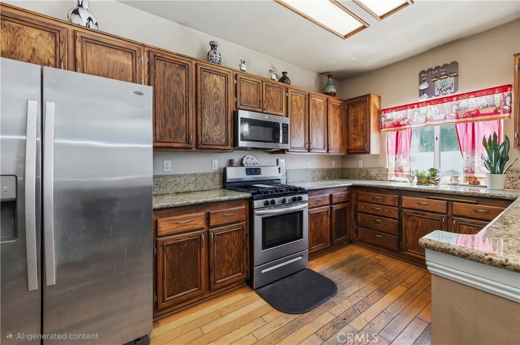 12845 Gifford Way Property Photo 8