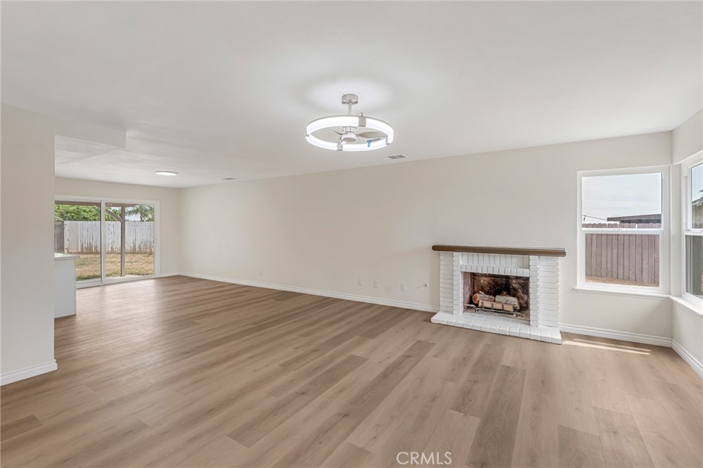24859 Rock Springs Property Photo 6