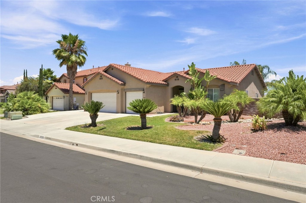 33380 Dolomite St. Property Photo 6