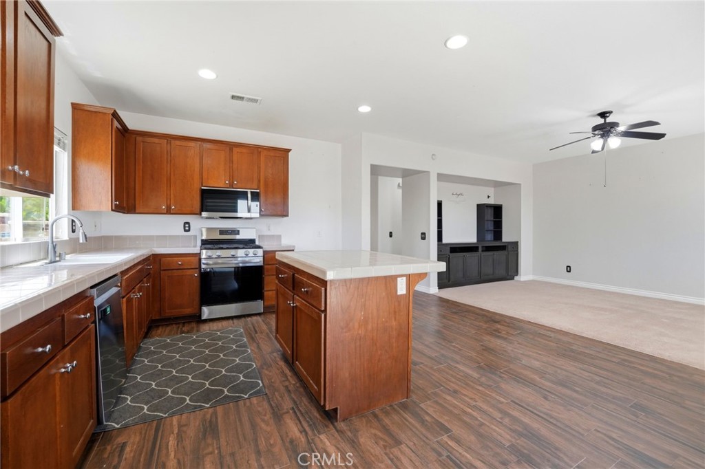 33380 Dolomite St. Property Photo 12