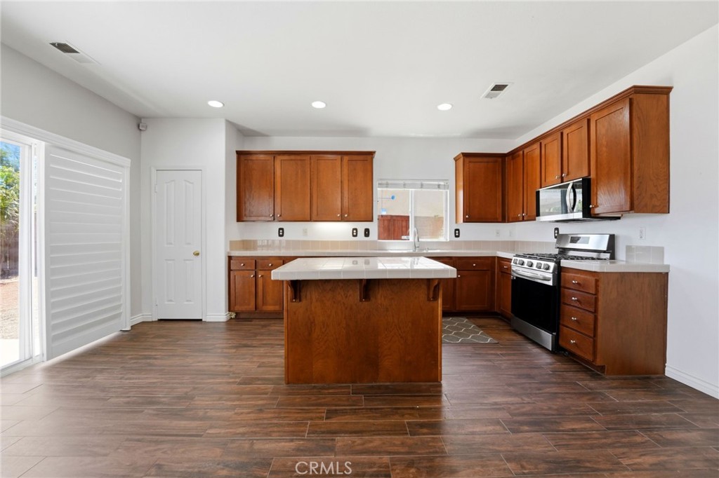 33380 Dolomite St. Property Photo 13