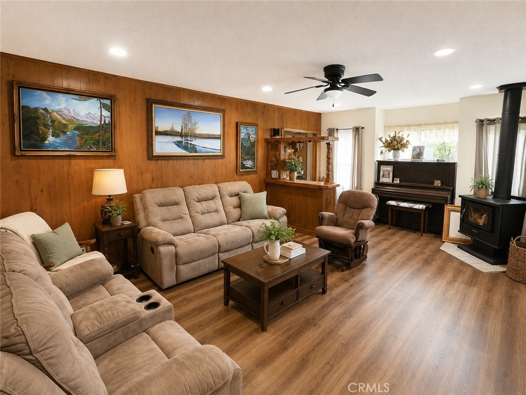 3155 Willard Property Photo 3