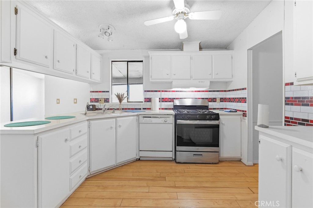 10164 White Property Photo 6