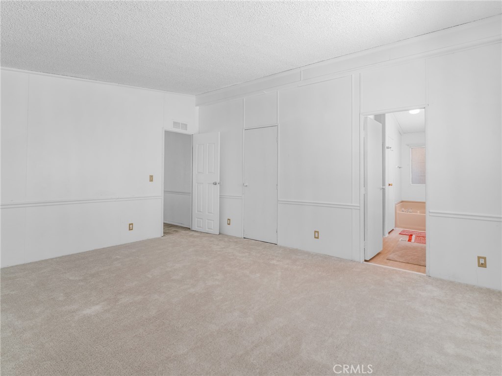 10164 White Property Photo 10
