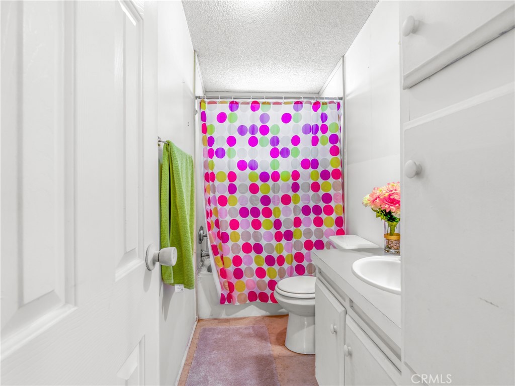 10164 White Property Photo 17
