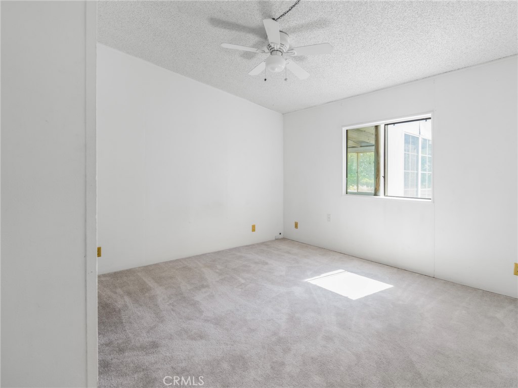10164 White Property Photo 18