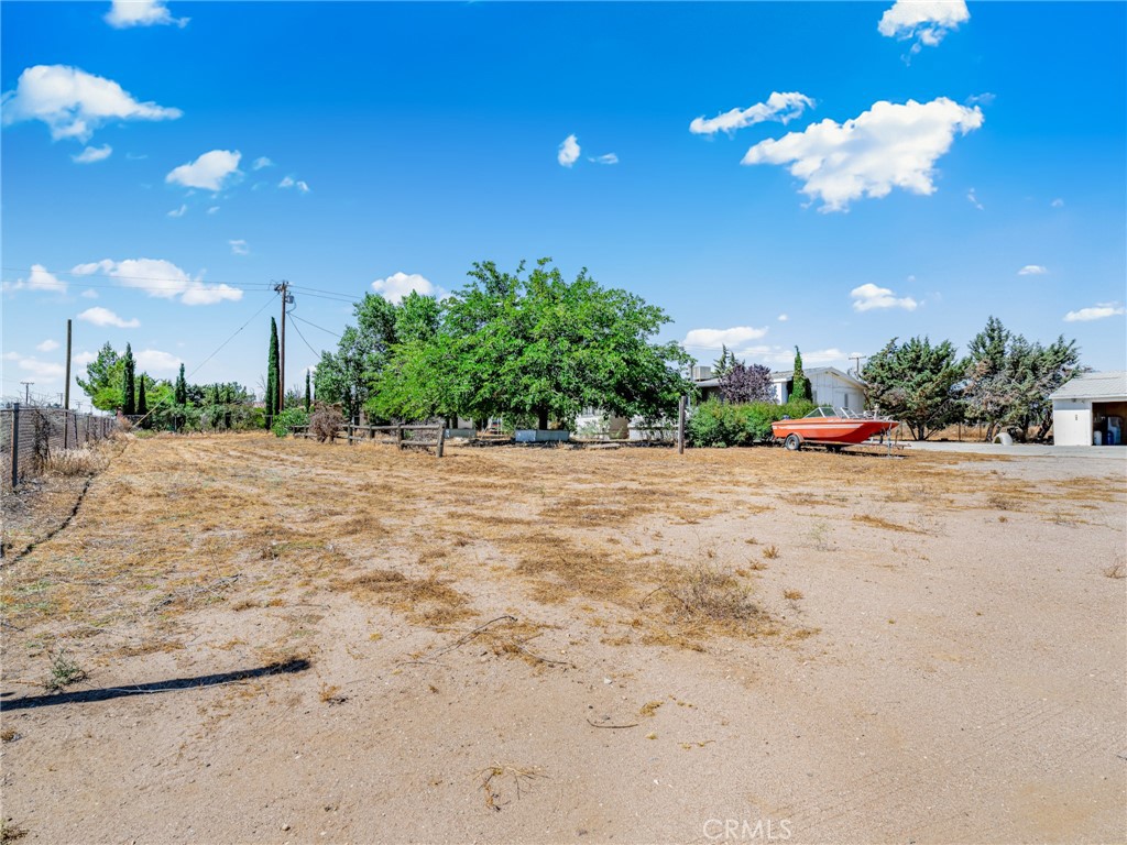 10164 White Property Photo 30